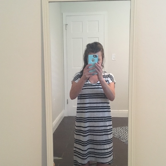 NWT Alice & Olivia striped dress - Picture 4 of 4